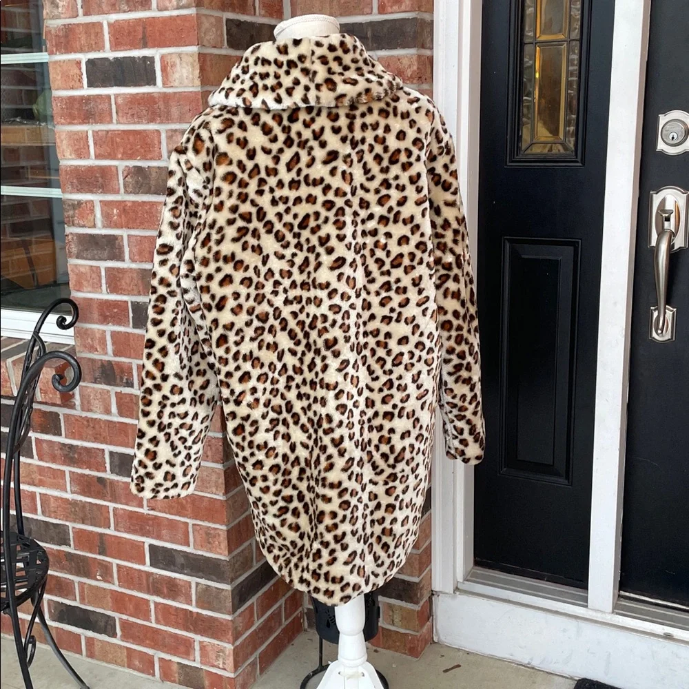 Tudor Court Faux‎ Fur Leopard Fuzzy Quilted Coat Size Large - Picture 5 of 9
